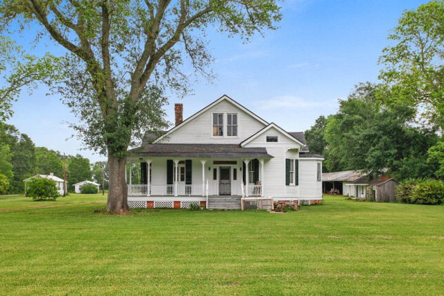 Remodeled Clasic Acadian home | Ponchatoula, LA